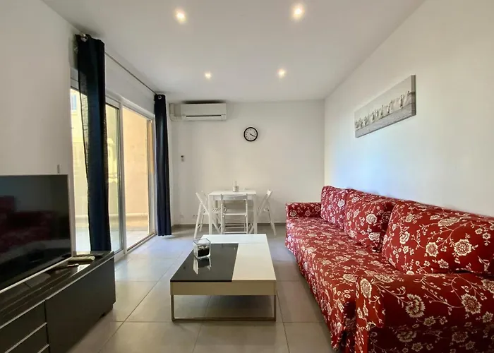 Le Palavasien - Air Conditioning And Seafront! *